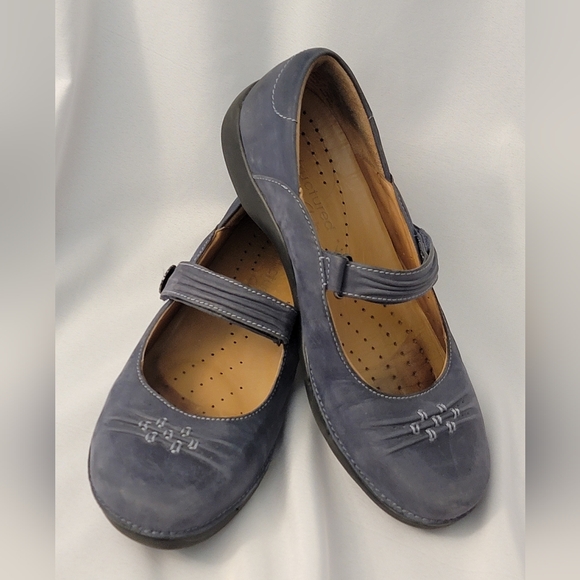 Clarks Unstructured Linda-Mary Jane Flats Size 9M - Picture 1 of 12